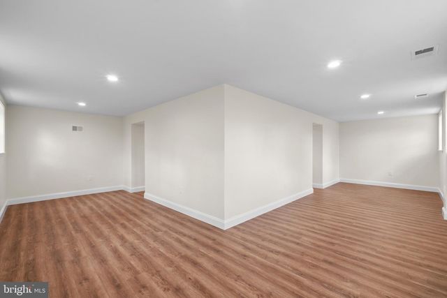 9300 OLD GEORGETOWN RD, Bethesda, MD 20814