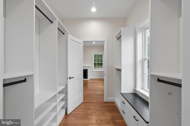 9300 OLD GEORGETOWN RD, Bethesda, MD 20814