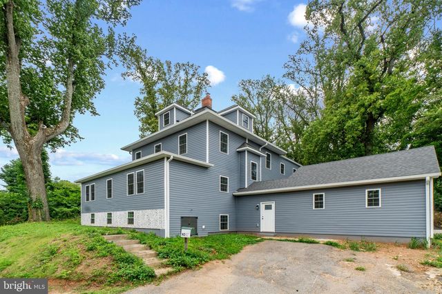 9300 OLD GEORGETOWN RD, Bethesda, MD 20814