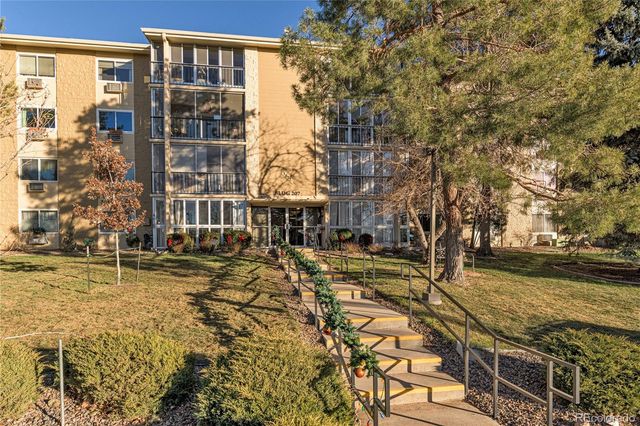 3022 S Wheeling Way 404, Aurora, CO 80014