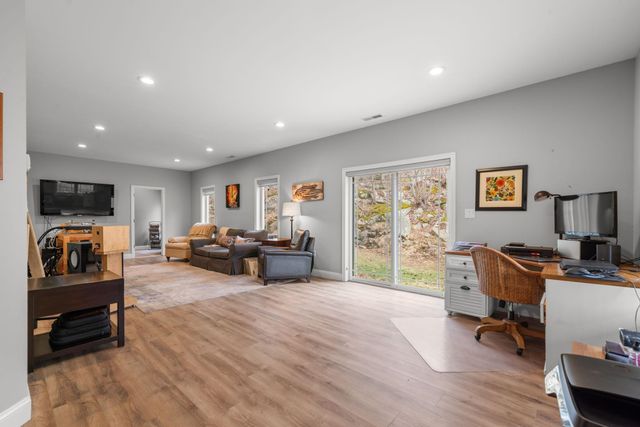56 Gordon Mountain Road, Windham, NH 03087