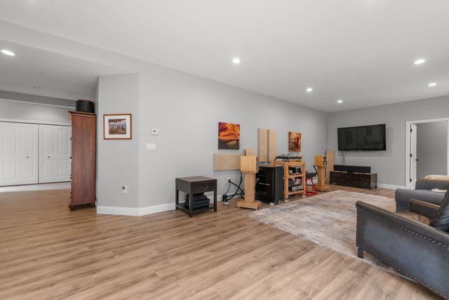 56 Gordon Mountain Road, Windham, NH 03087