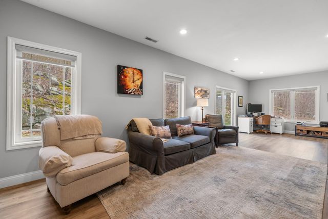 56 Gordon Mountain Road, Windham, NH 03087
