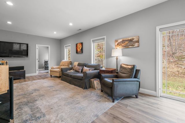 56 Gordon Mountain Road, Windham, NH 03087