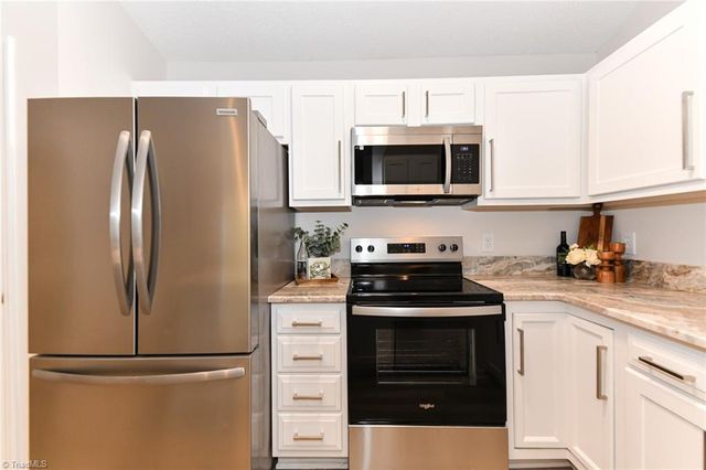 3638 Morris Farm Drive 3B, Greensboro, NC 27409