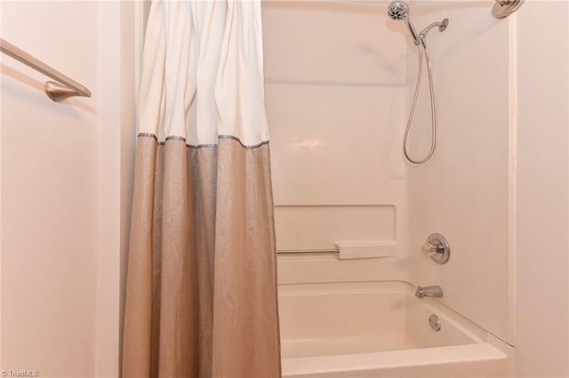 3638 Morris Farm Drive 3B, Greensboro, NC 27409