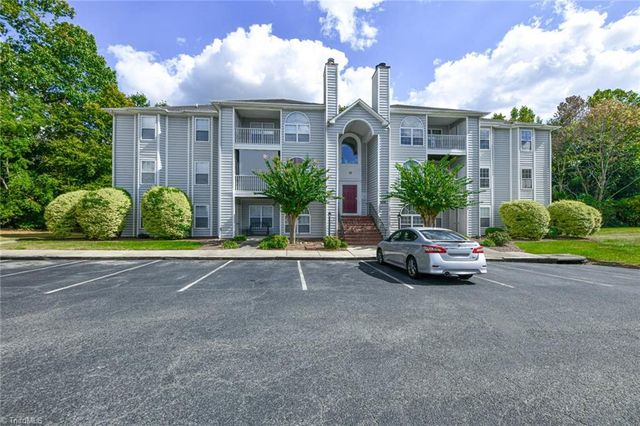 3638 Morris Farm Drive 3B, Greensboro, NC 27409