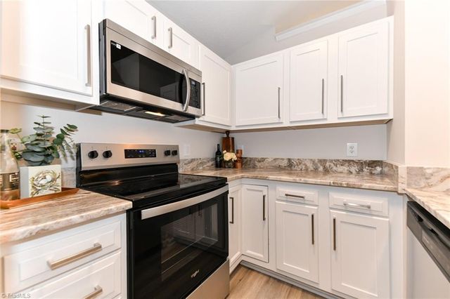 3638 Morris Farm Drive 3B, Greensboro, NC 27409