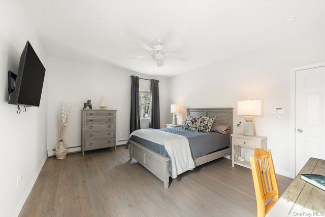 10 7th Street, East Hampton, NY 11937