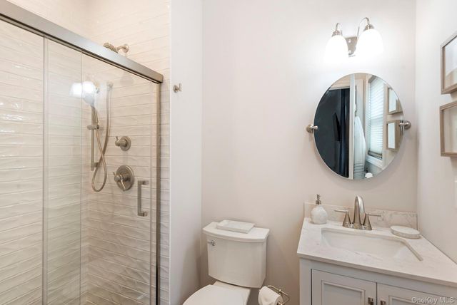 10 7th Street, East Hampton, NY 11937
