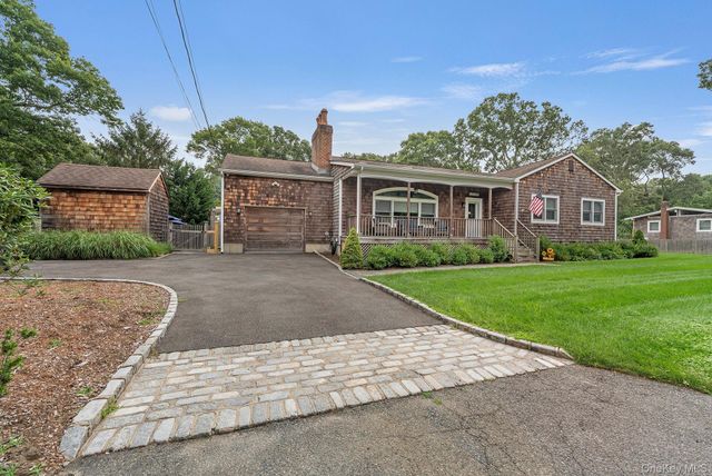 10 7th Street, East Hampton, NY 11937