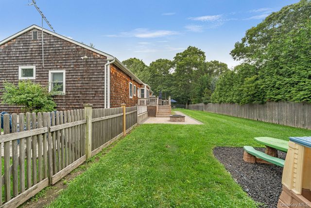 10 7th Street, East Hampton, NY 11937