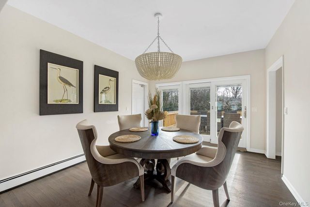 10 7th Street, East Hampton, NY 11937