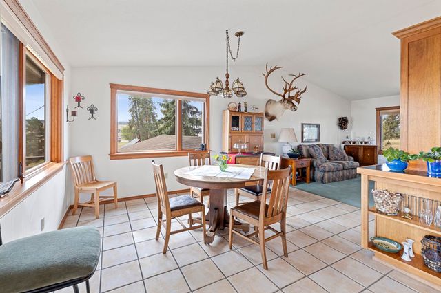 12504 N Fairview Rd, Mead, WA 99021