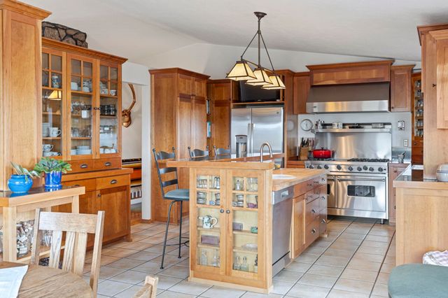 12504 N Fairview Rd, Mead, WA 99021