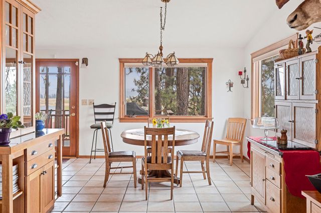 12504 N Fairview Rd, Mead, WA 99021