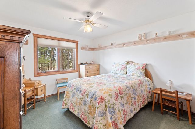 12504 N Fairview Rd, Mead, WA 99021