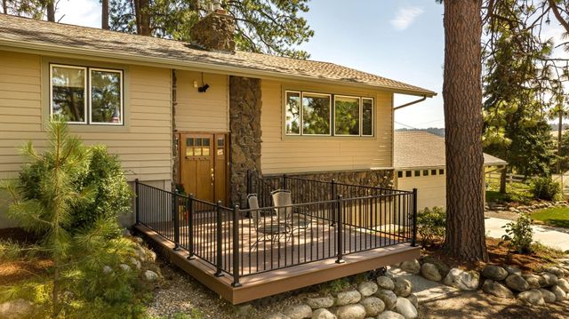 12504 N Fairview Rd, Mead, WA 99021