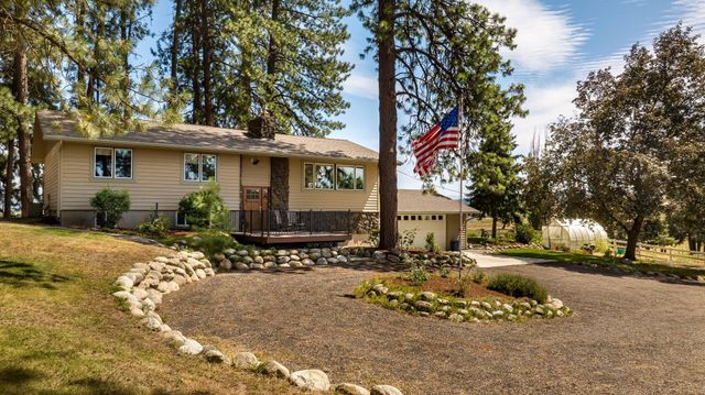 12504 N Fairview Rd, Mead, WA 99021