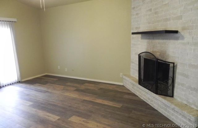 1238 E 144th Street, Glenpool, OK 74033