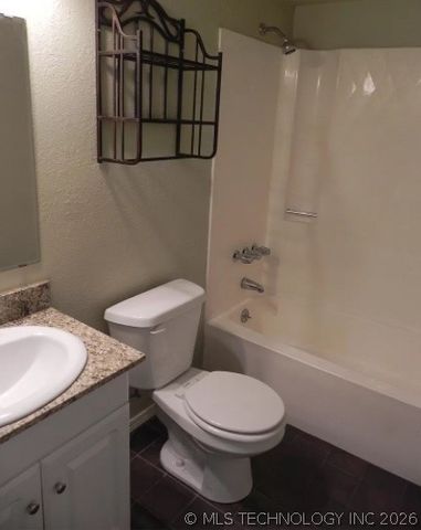 1238 E 144th Street, Glenpool, OK 74033