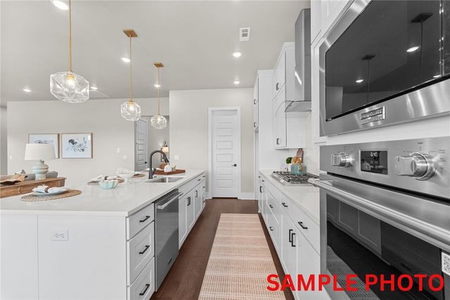2970 N Old Wire Road, Fayetteville, AR 72703