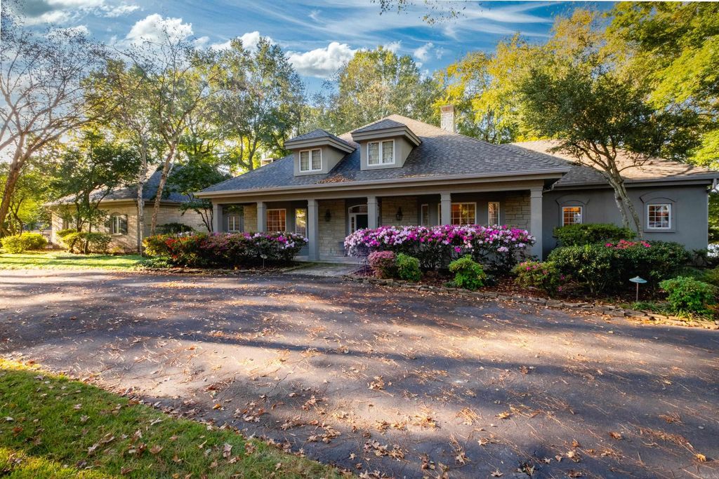 32 Riverwood Cove, Maumelle, AR 72113