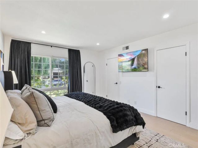 1143 Greenfield Street, Thousand Oaks, CA 91360