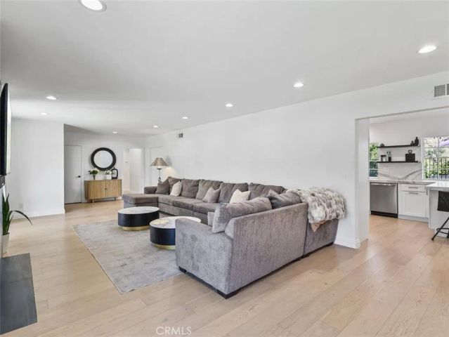 1143 Greenfield Street, Thousand Oaks, CA 91360