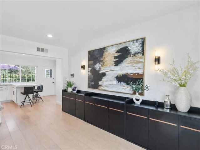 1143 Greenfield Street, Thousand Oaks, CA 91360