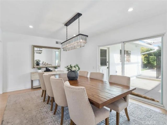 1143 Greenfield Street, Thousand Oaks, CA 91360