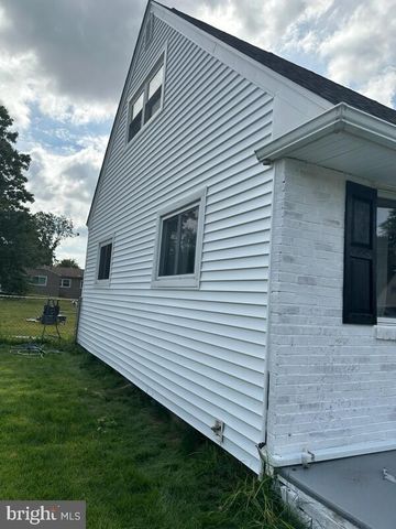 33 MAC KNIGHT DR, Pine Hill, NJ 08021