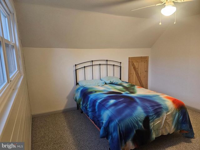 33 MAC KNIGHT DR, Pine Hill, NJ 08021