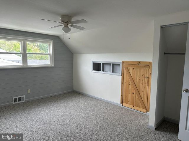 33 MAC KNIGHT DR, Pine Hill, NJ 08021