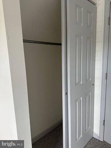 33 MAC KNIGHT DR, Pine Hill, NJ 08021