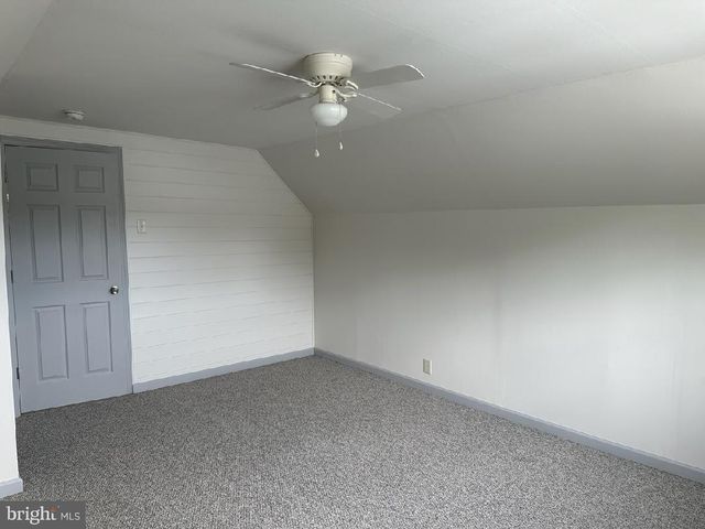 33 MAC KNIGHT DR, Pine Hill, NJ 08021