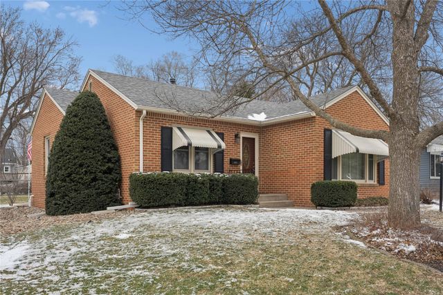 3913 Clinton Avenue, Des Moines, IA 50310