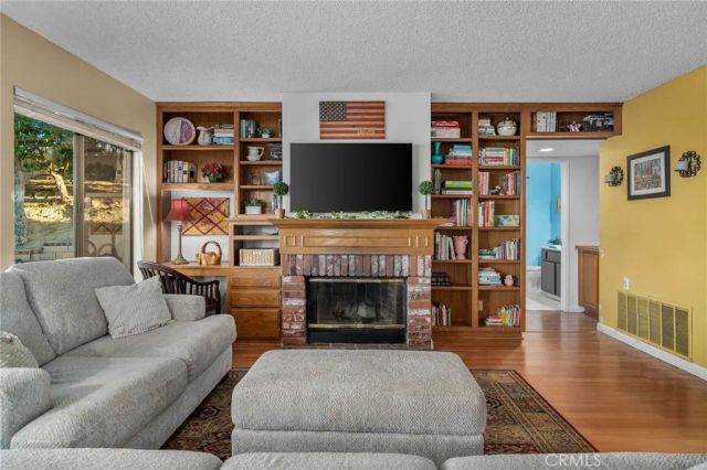 16584 Creekside, Riverside, CA 92503