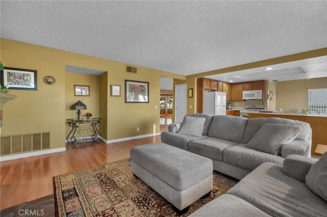 16584 Creekside, Riverside, CA 92503