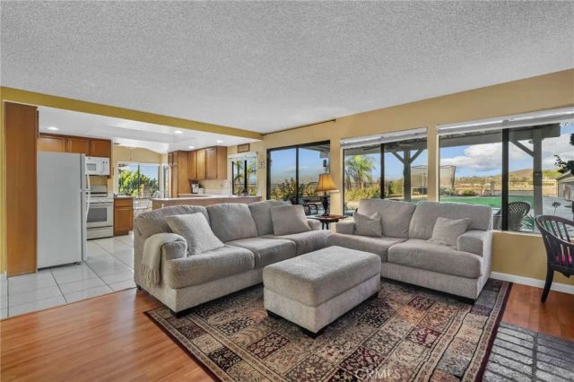 16584 Creekside, Riverside, CA 92503