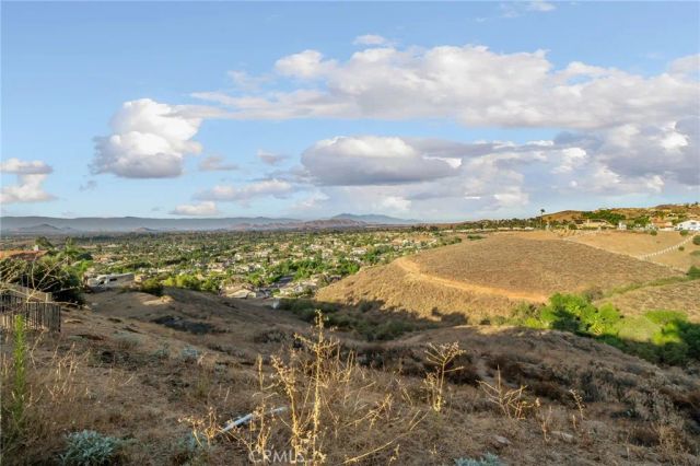 16584 Creekside, Riverside, CA 92503