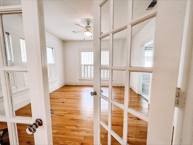 2333 Irwin Street, Fort Worth, TX 76110