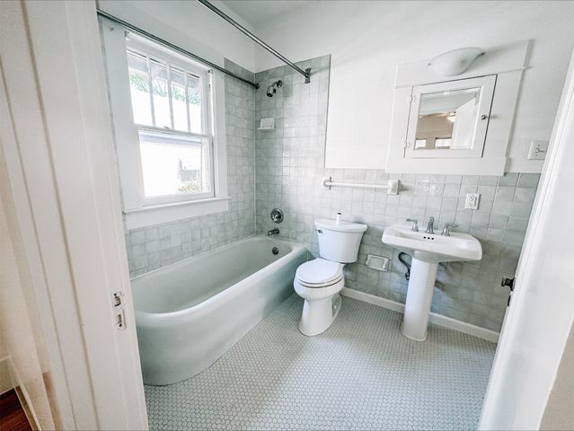 2333 Irwin Street, Fort Worth, TX 76110