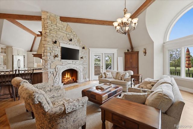 9095 S Saginaw Road 8, Grand Blanc Charter Township, MI 48439