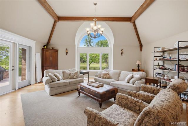 9095 S Saginaw Road 8, Grand Blanc Charter Township, MI 48439