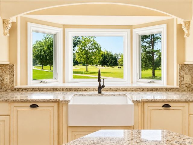 9095 S Saginaw Road 8, Grand Blanc Charter Township, MI 48439
