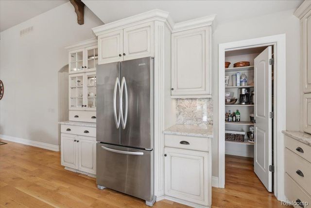 9095 S Saginaw Road 8, Grand Blanc Charter Township, MI 48439