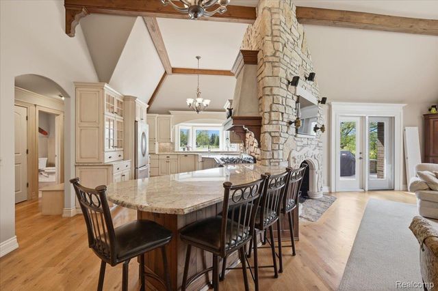 9095 S Saginaw Road 8, Grand Blanc Charter Township, MI 48439