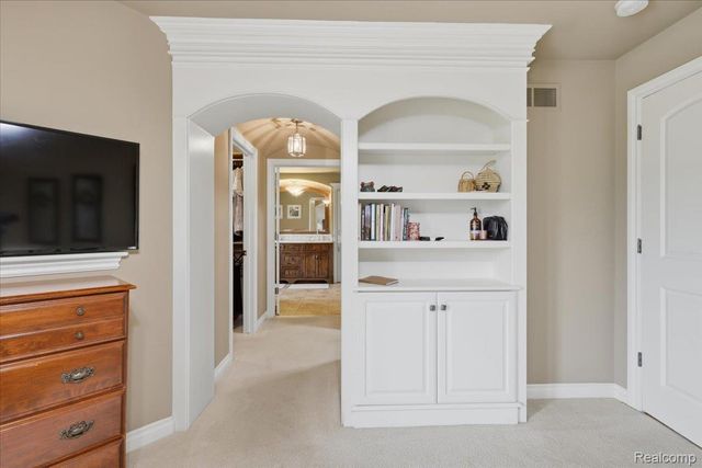9095 S Saginaw Road 8, Grand Blanc Charter Township, MI 48439