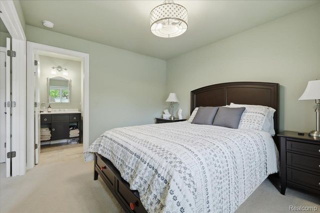 9095 S Saginaw Road 8, Grand Blanc Charter Township, MI 48439